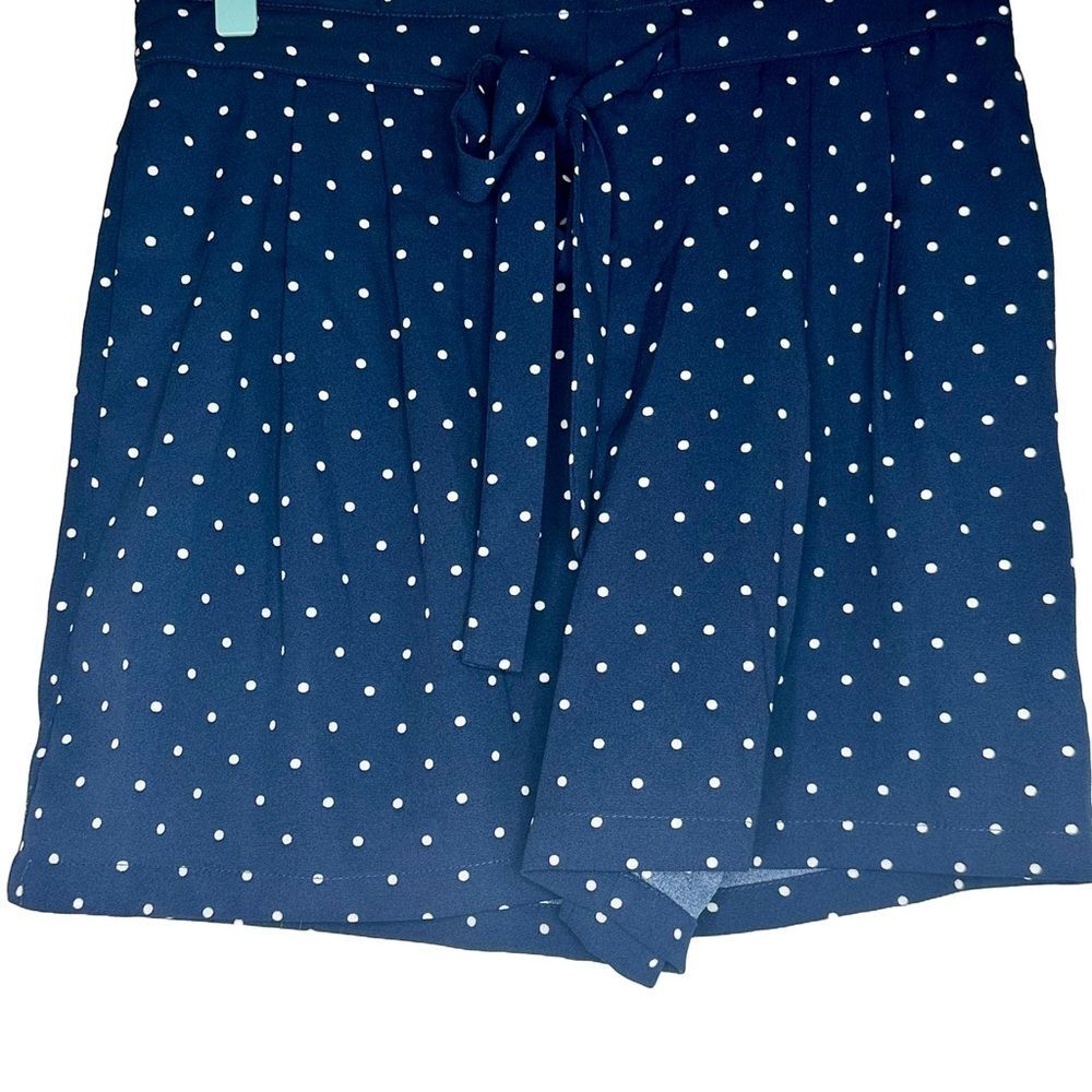 Daniel Rainn Women’s Polka Dot Navy Blue Shorts Size M NWT